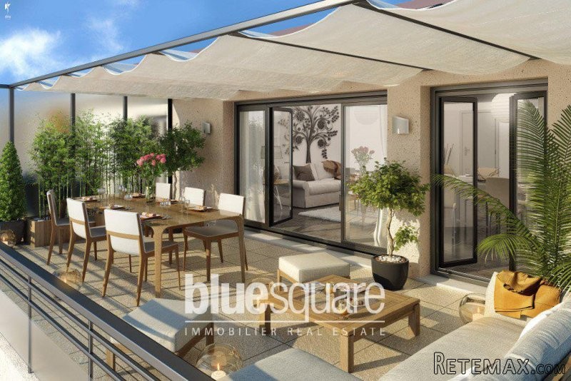 2 bedroomed flat in Antibes city center