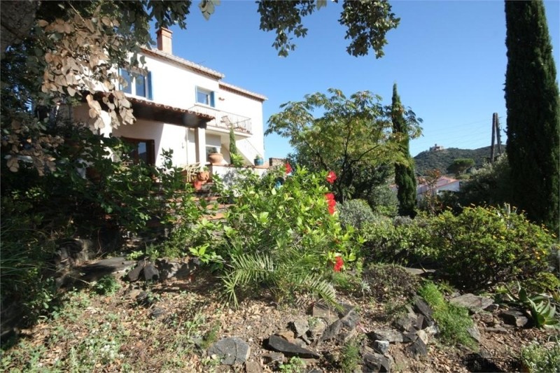 Beautiful 1 Bed Apart. With Garden.. - 2