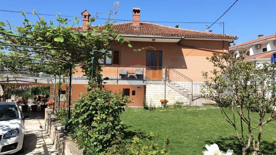 Istra, Umag, kuća i konoba