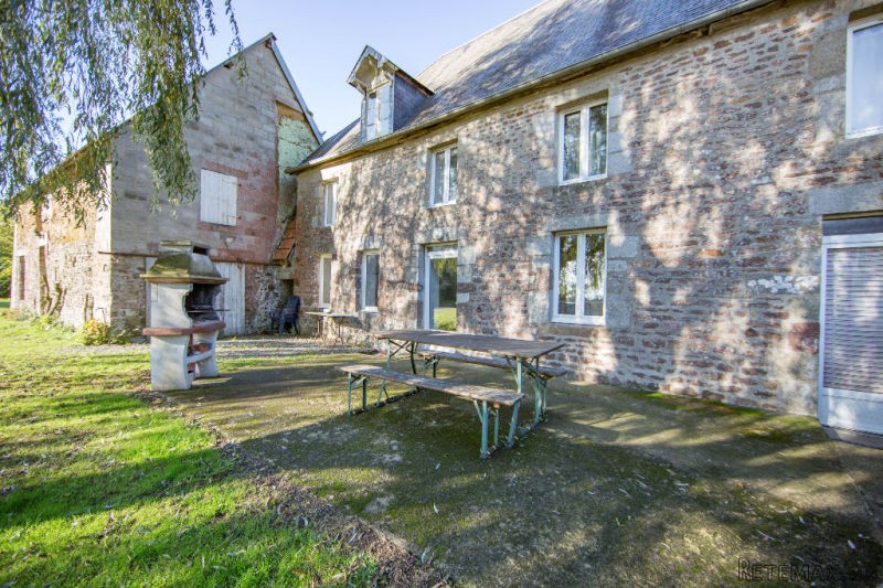 Renovated Sone House And Outbuilding