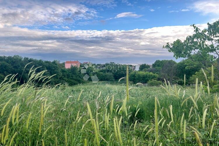VODNJAN – građevinska parcela na dobroj lokaciji