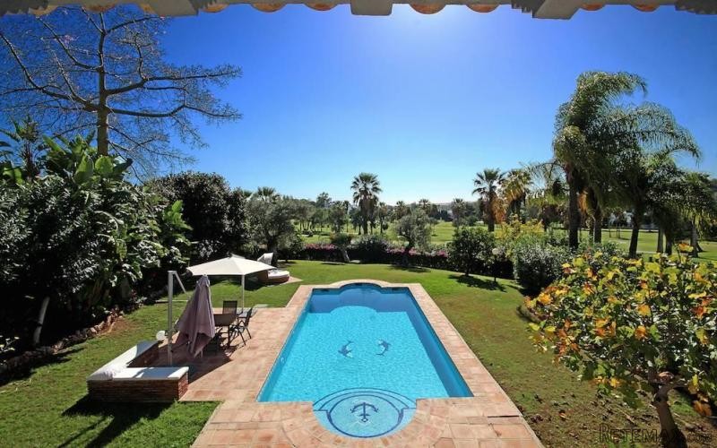 5 bedroom detached villa for sale
