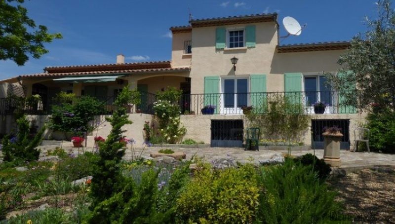 Outstanding Villa With Land And Views.. - 2