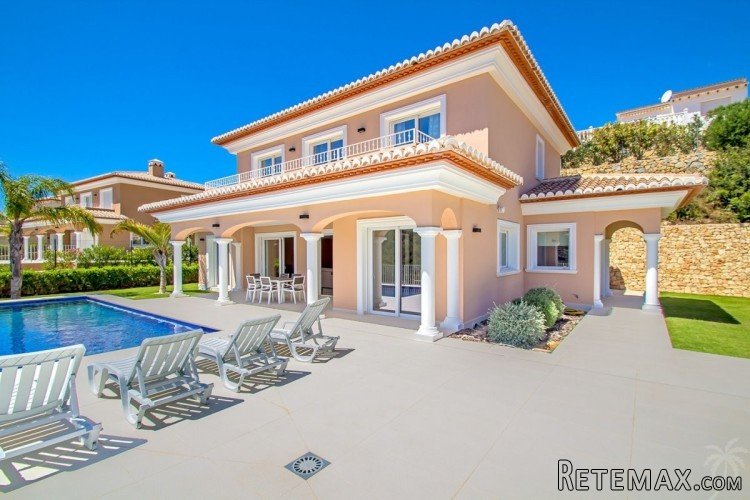 A luxury new build villa for sale in El Portet Moraira.. - 2