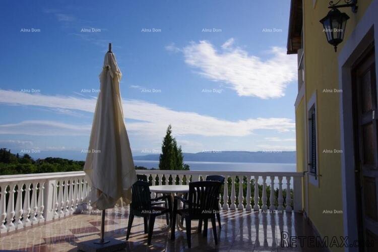 Labin, Apartmanska kuća s bazenom i pogledom na more - 2
