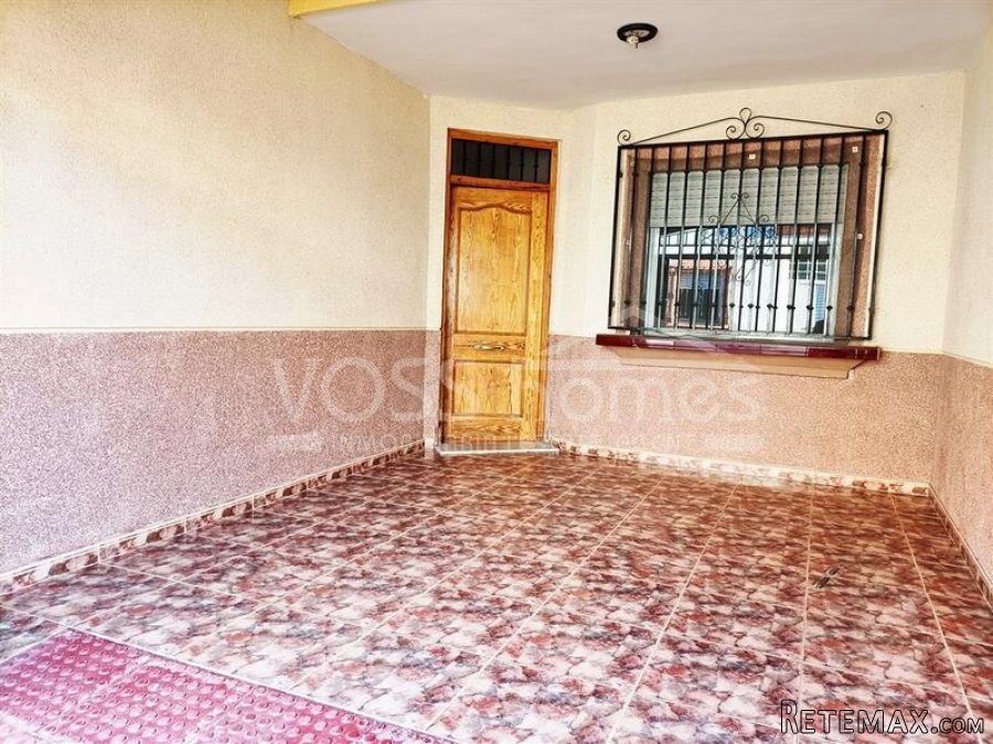 NEW LISTING TO VOSS HOMES - A large terraced house of 178m2.. - 2