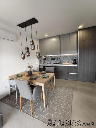 MODERNA NOVOGRADNJA 70M OD MORA, 2SB+DB, S2 - 3