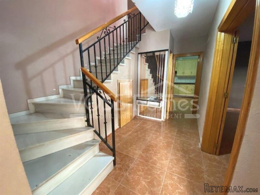 NEW LISTING TO VOSS HOMES - A large terraced house of 178m2.. - 3