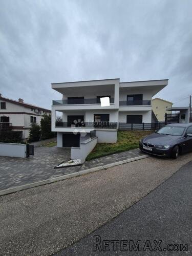 OBITELJSKA KUĆA CRIKVENICA -novogradnja