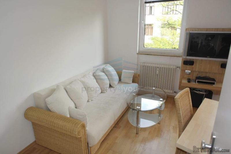 2 Zimmer Apartment / Munchen -..