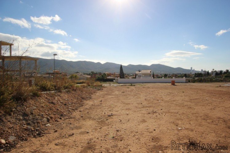 BILDING PLOT, CENTRAL IN ALFAZ!!!! The 502-square meter..