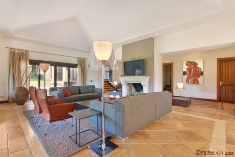 4 Bedrooms - Villa - Malaga - For Sale - 2