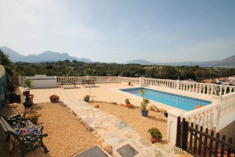 A HILL TOP CASTLE WITH PANORAMIC VIEWS!!!!!!!!!!!!!!!!!..
