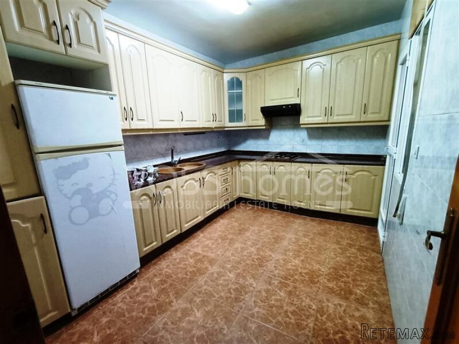 NEW LISTING TO VOSS HOMES - A large terraced house of 178m2.. - 7