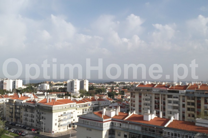 2 Bedrooms Flat For Sale - Lisboa