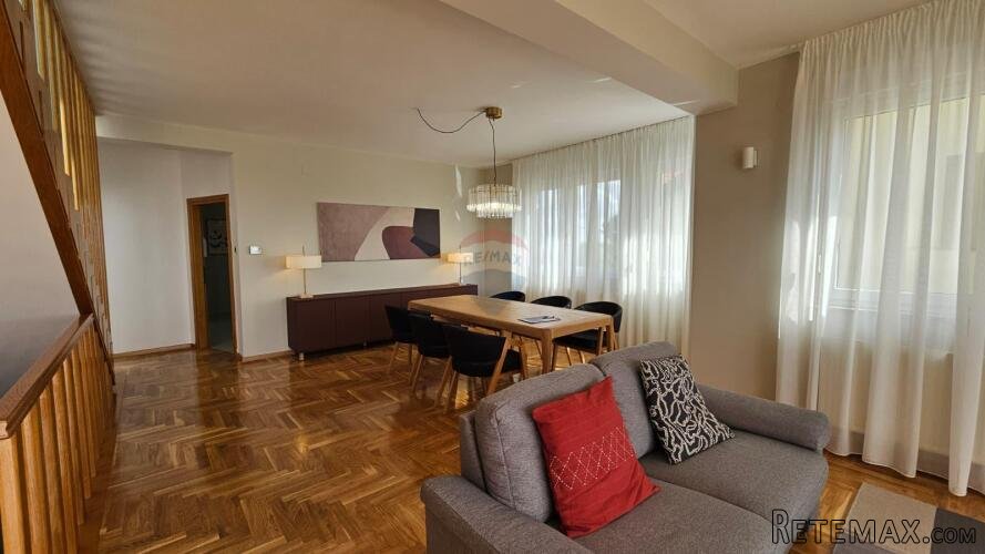Zagreb, Šestine – dvoetažni stan s garažom i pogledom na gra