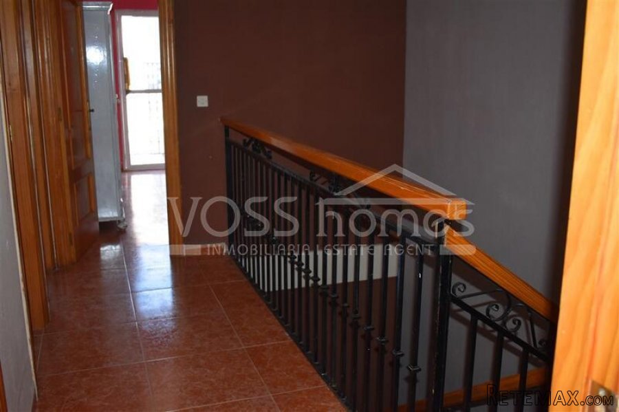 NEW LISTING TO VOSS HOMES - A large terraced house of 178m2.. - 9
