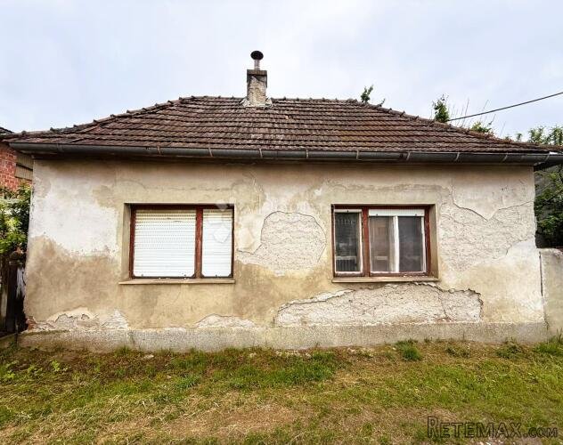 Prodaje se kuća za rušenje - Goričan