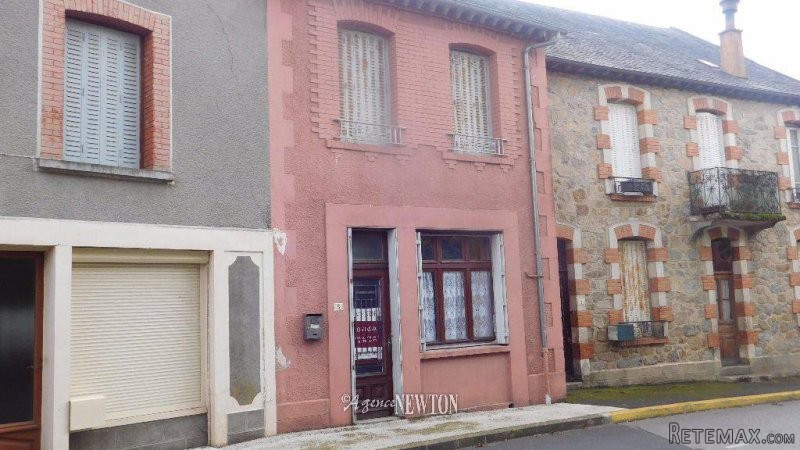 Correze. Neuvic. Spacious stone town..