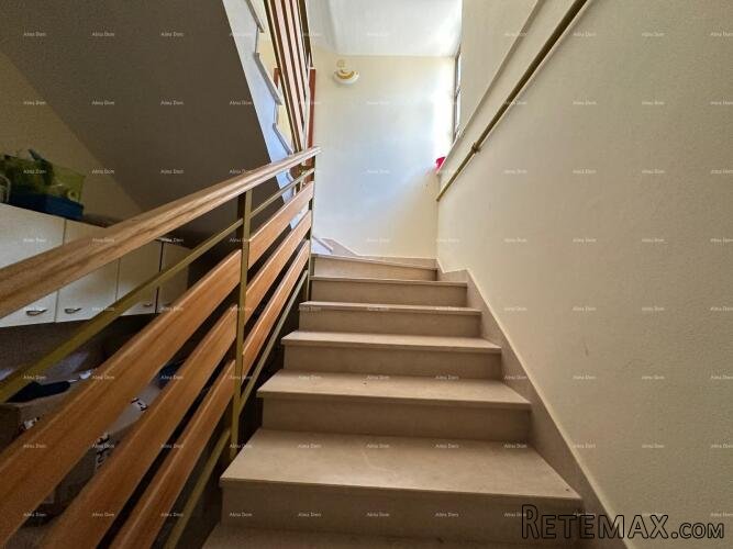 Prodajemo kuću sa pet apartmana na odličnoj lokaciji! - 3