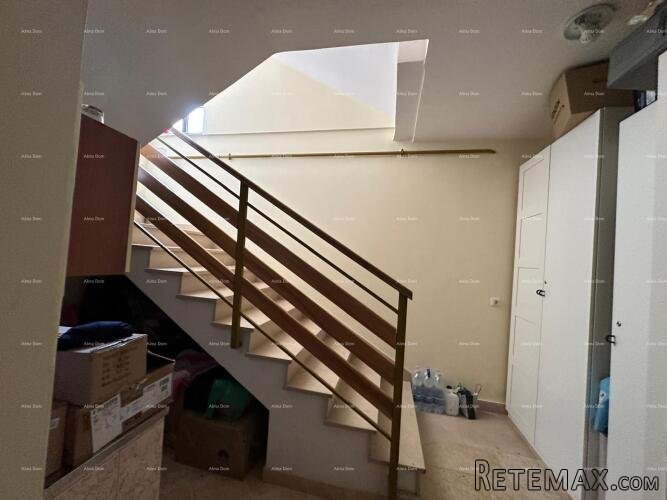 Prodajemo kuću sa pet apartmana na odličnoj lokaciji! - 4