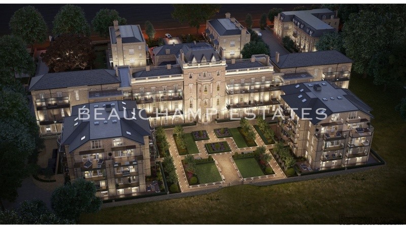 No.21 Dukes Gardens, Wimbledon Hill.. - 2