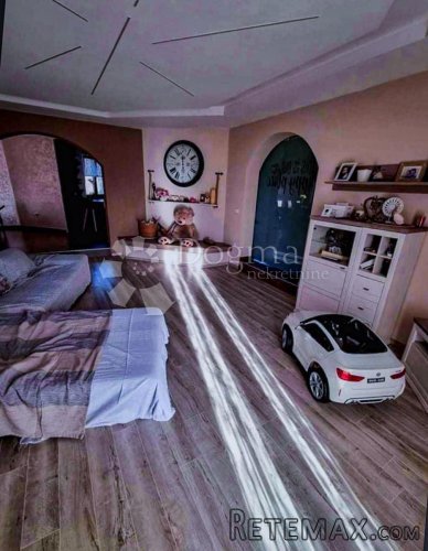 Odlična kuća na mirnoj lokaciji - 5