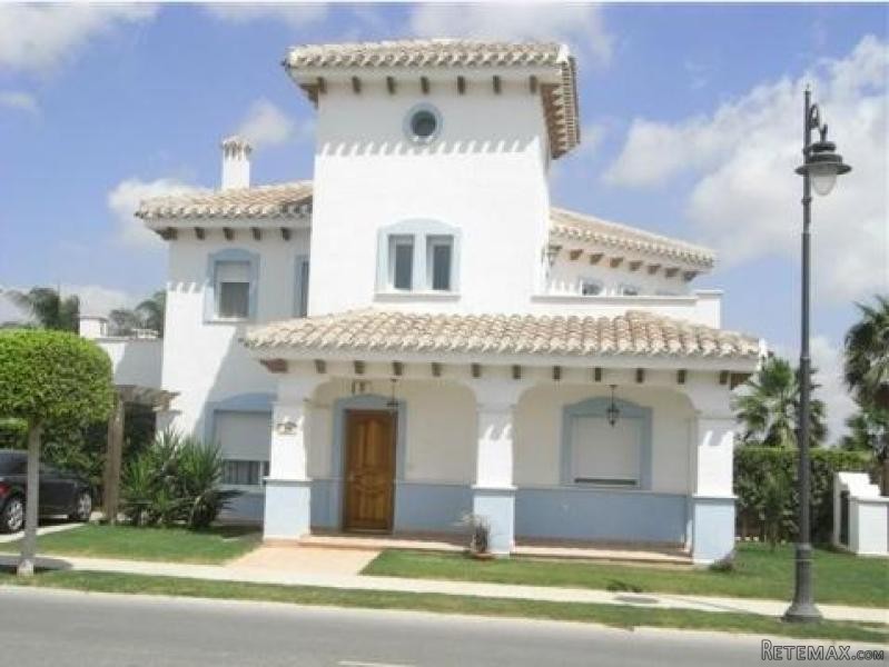 4 bedroom villa for sale