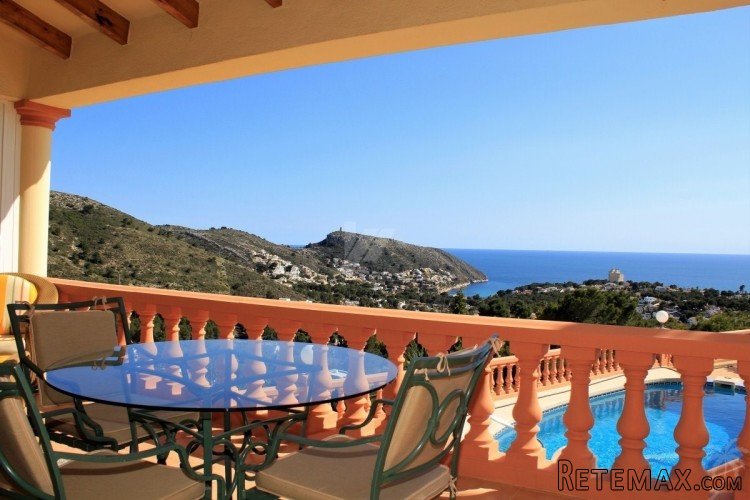 This superb sea view villa is distributed over two levels.. - 7