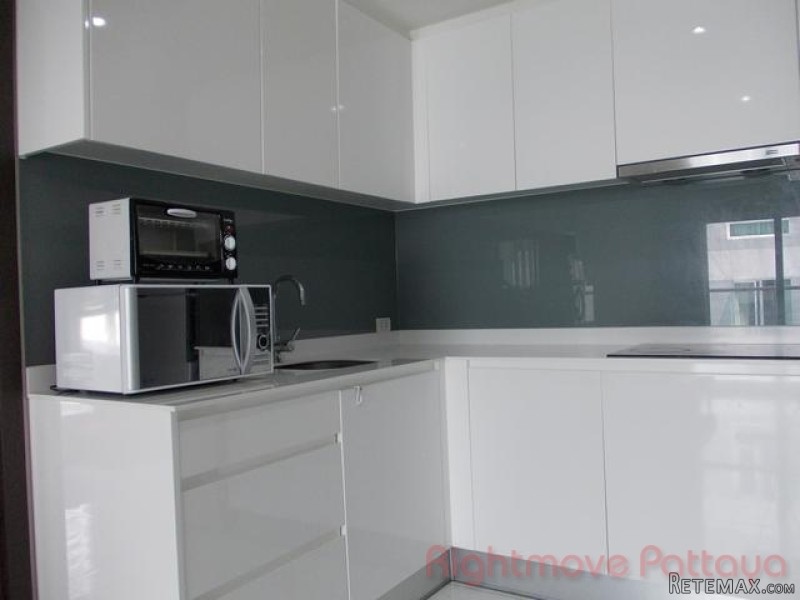 2 Bedroom Condo for sale in Pratumnak -.. - 2