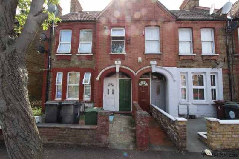 2 bedroom, Flat house for sale