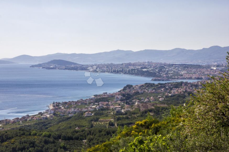 GORNJA PODSTRANA, GRAĐEVINSKO ZEMLJIŠTE S POGLEDOM NA MORE