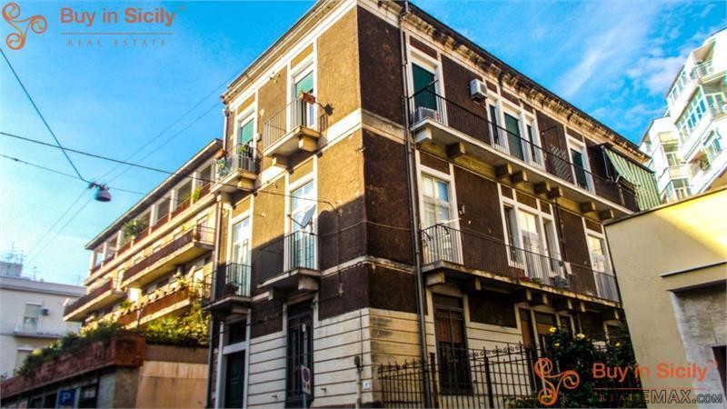 2 bedroom Apartment For Sale: Catania..