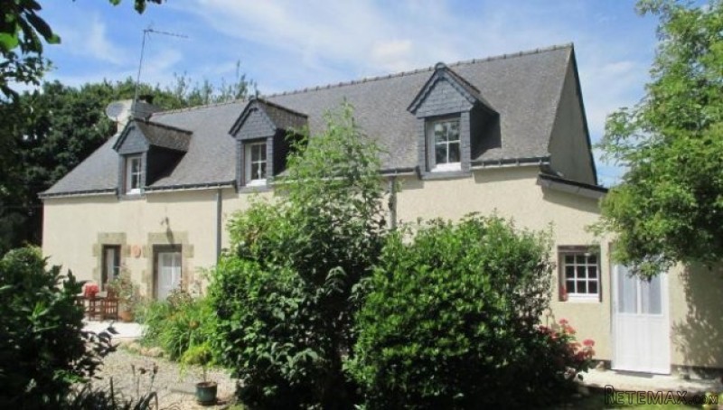 Traditional house, with privacy and..