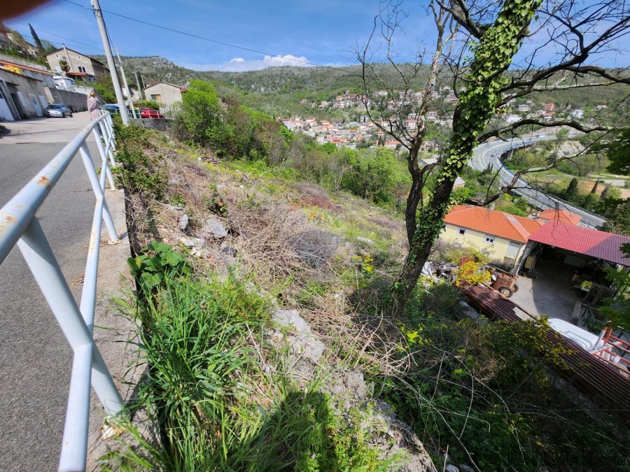 Rijeka, Svilno - građevinski teren, P+2 - 7