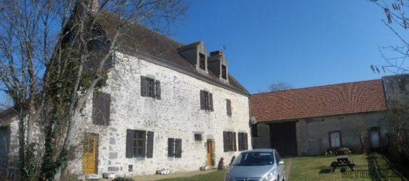 Ancient house full of character.. - 2