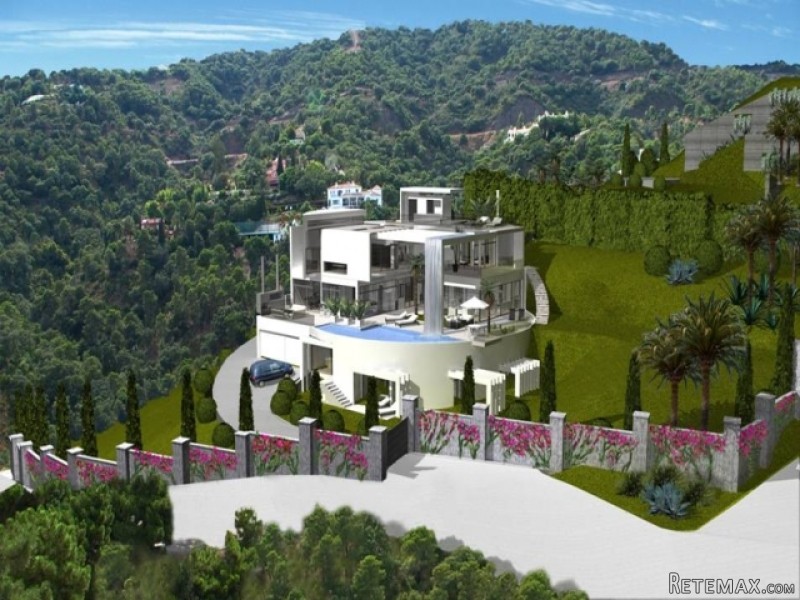Plot For Sale Situated In El Madronal..