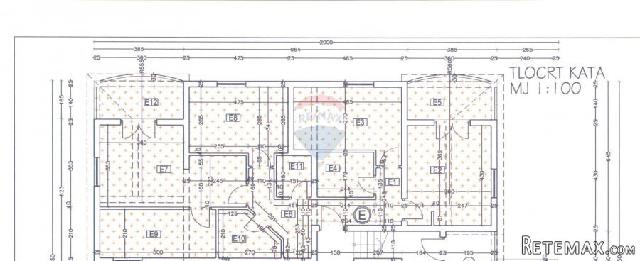 Istra,Tar,2 stana-105m2 +2parkinga+vrt