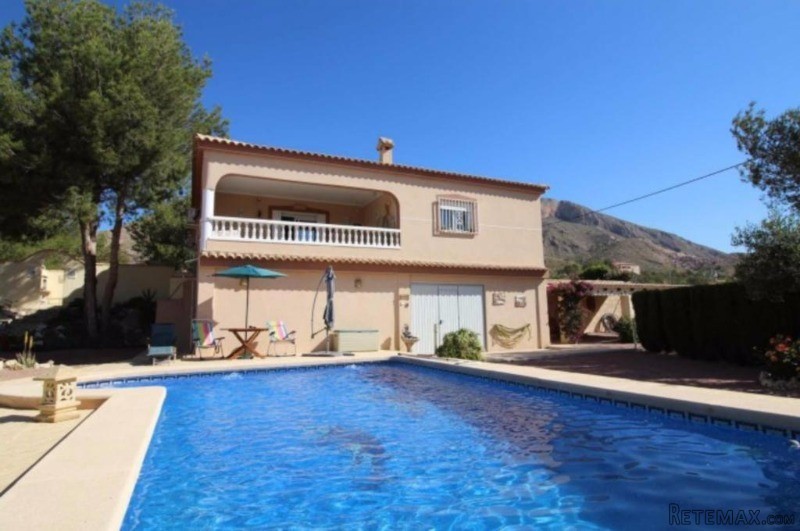Villa For Sale Macisvenda