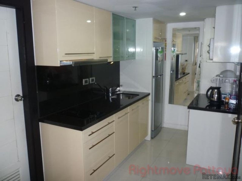 1 Bedroom Condo for sale in Pratumnak -.. - 2