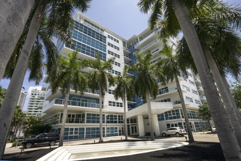 4 bedroom Flat For Sale: 6103 Aqua Ave..