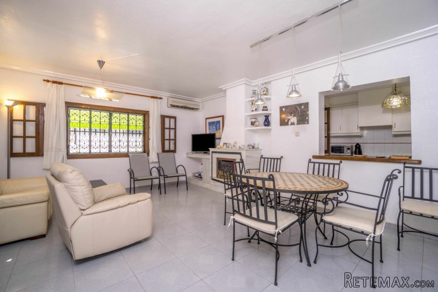 Beautiful Mediterranean style villa in La Zenia, Orihuela.. - 2