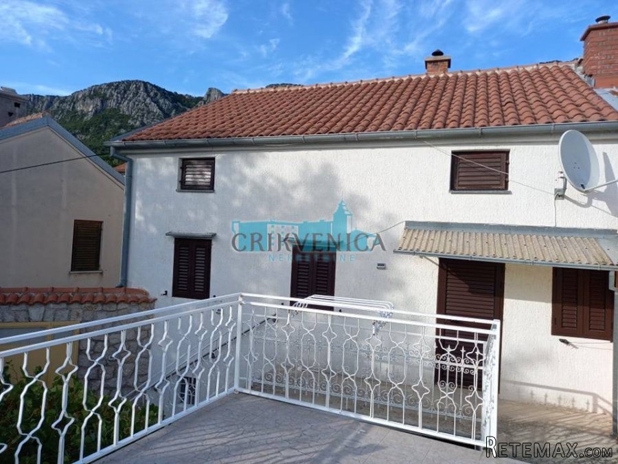 Bribir - kuća sa dvorom - 2