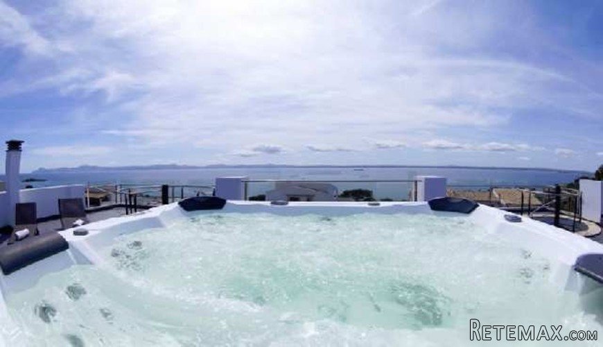 The property consists of: basement + 2 floors + solarium.. - 2