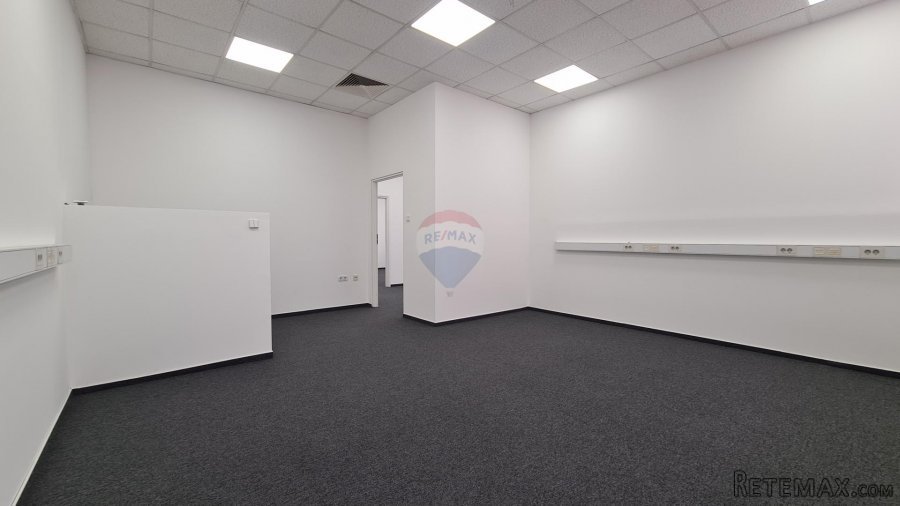 Novi Zagreb, Buzin, uredski prostori do 1.300 m2, sa parking