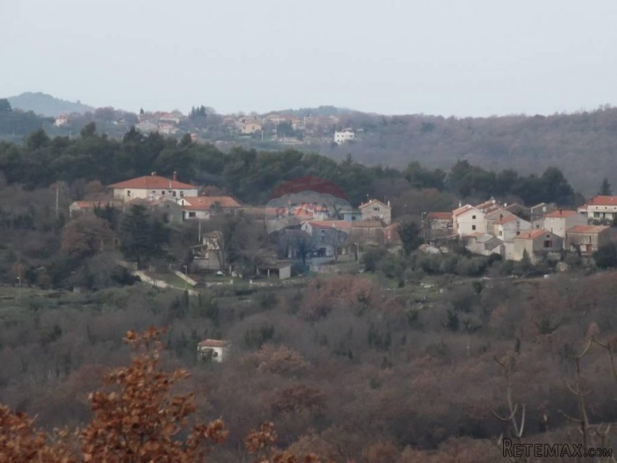 Istra,Jural veliko poljoprivredno zemljište sa mogućnošću gr - 4