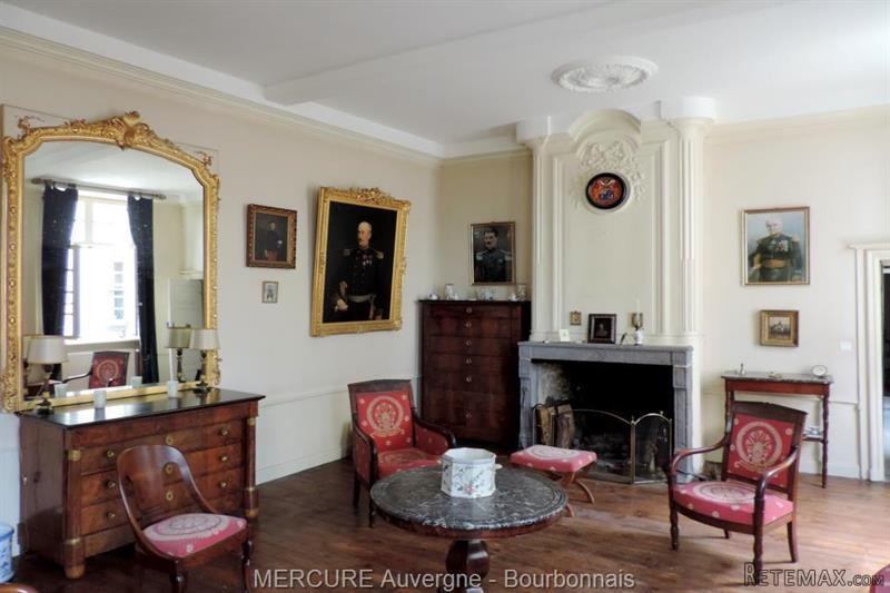 9 bedroom House For Sale: 63350.. - 2
