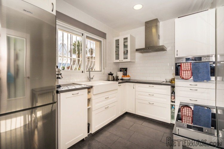 This classic style villa with a completely refurbished.. - 7