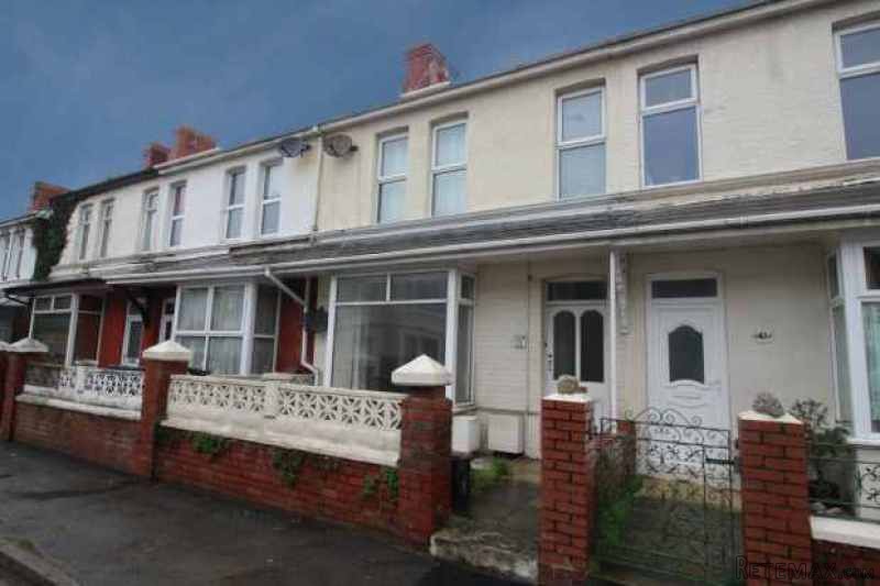 2 bedroom, Flat house for sale