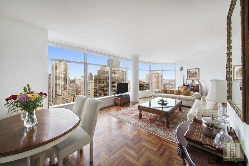 2 bedroom Apartment For Sale: 250 EAST..